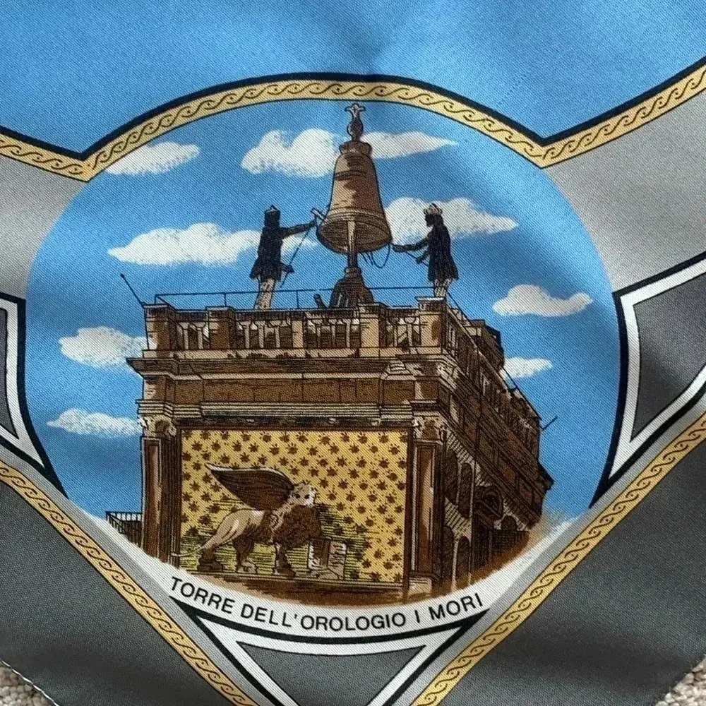 Venice travel scarf